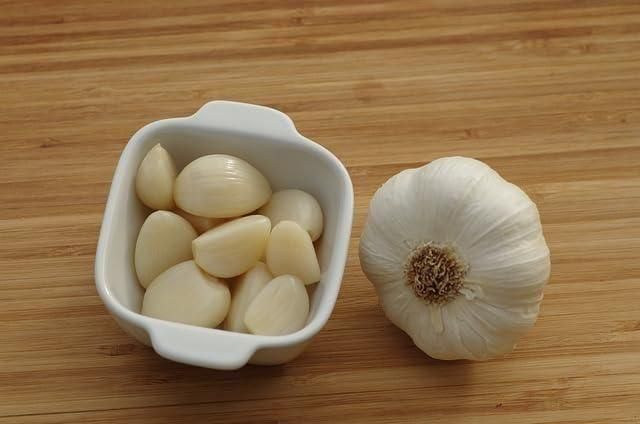 IMPORTED Garlic Seeds + 🎁 FREE Plant Growth Serum - Safesaaf